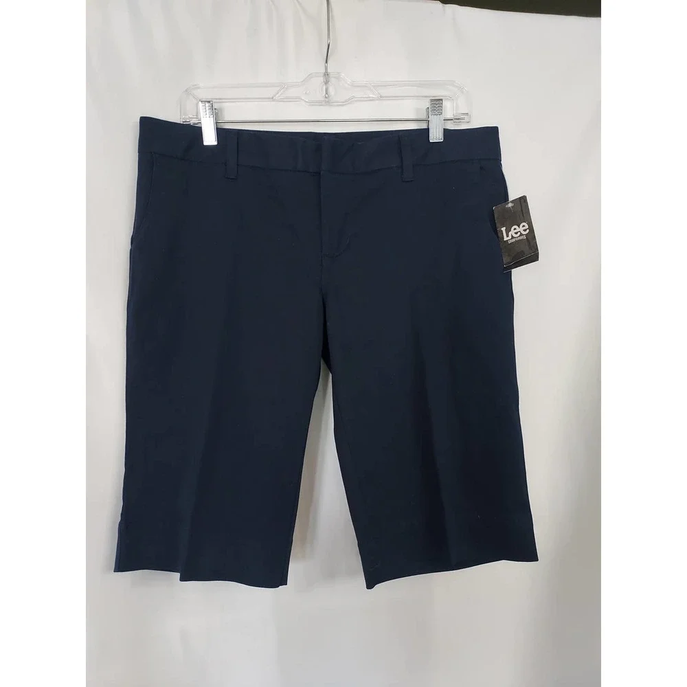 Lee Navy Classic Bermuda NWT Shorts. Size 13 - Picture 3 of 9